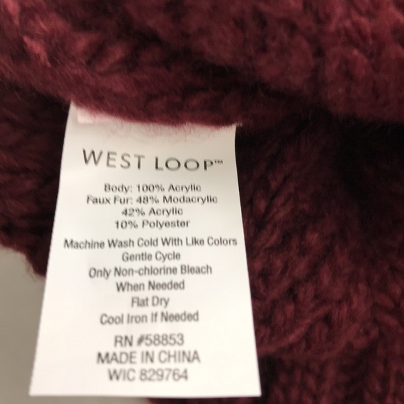 WEST LOOP BURGUNDY POM HAT - Picture 7 of 7